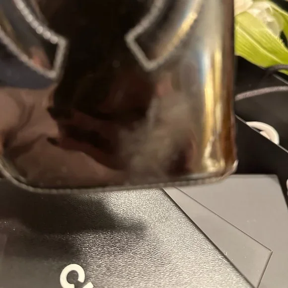 Black CHANEL PATENT LEATHER Wallet Double CC Short - Picture 10 of 16